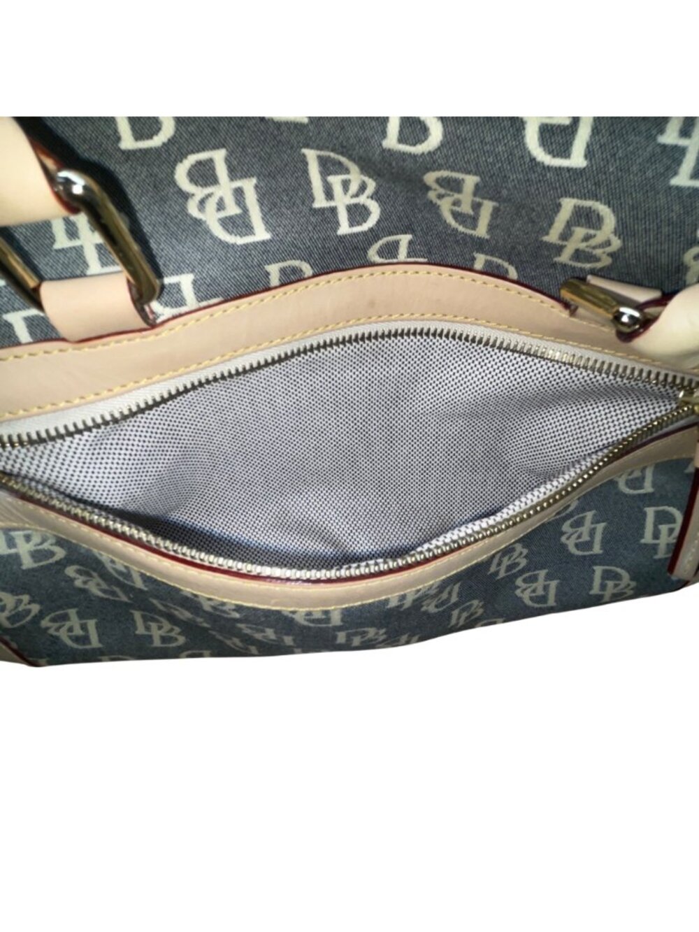 Dooney & Bourke Women’s Beige & Gray Monogram Leather Logo Pocket Tote Bag image 9